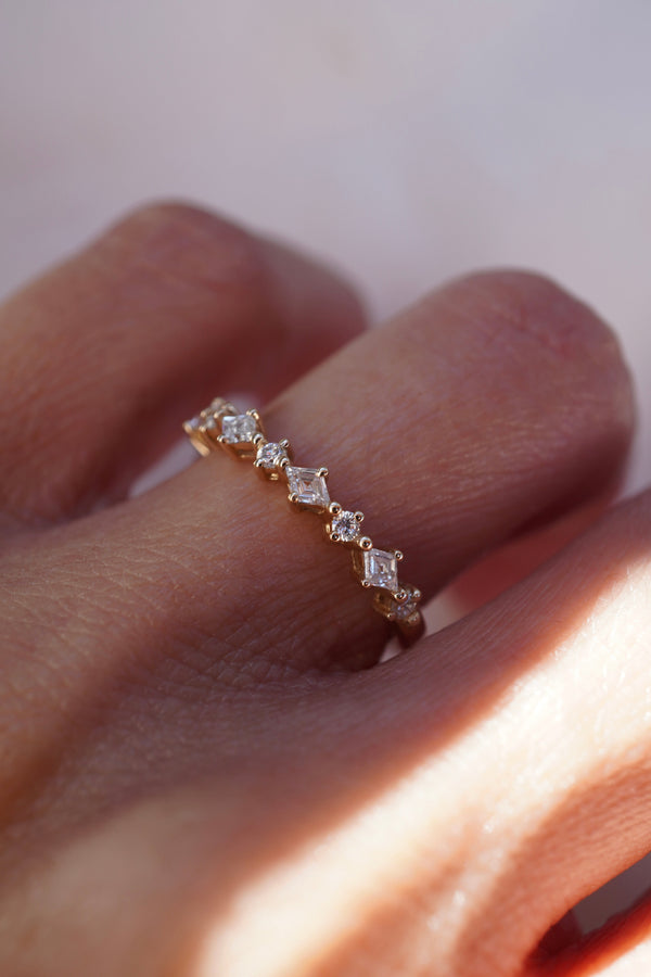 Lab Grown Twilight Band